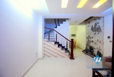 Cheap house with 4 bedrooms for rent in Au Co street, Tay Ho district.